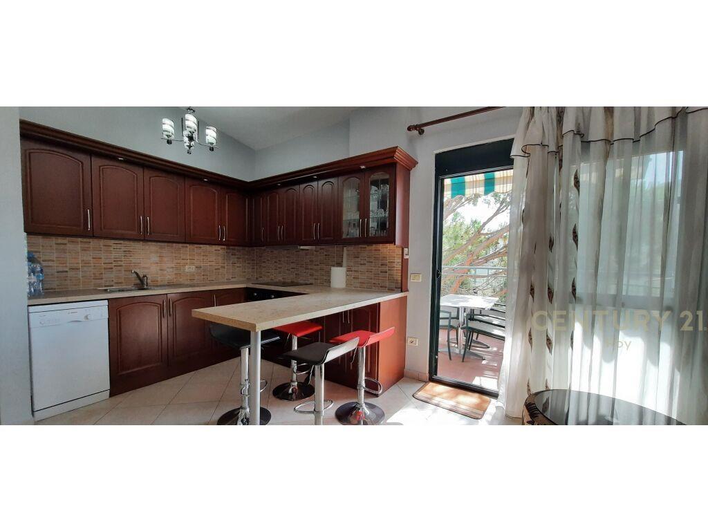 SHITET APARTAMENT 1+1 TE MALI I ROBIT PRANE DETIT!!! 95000€