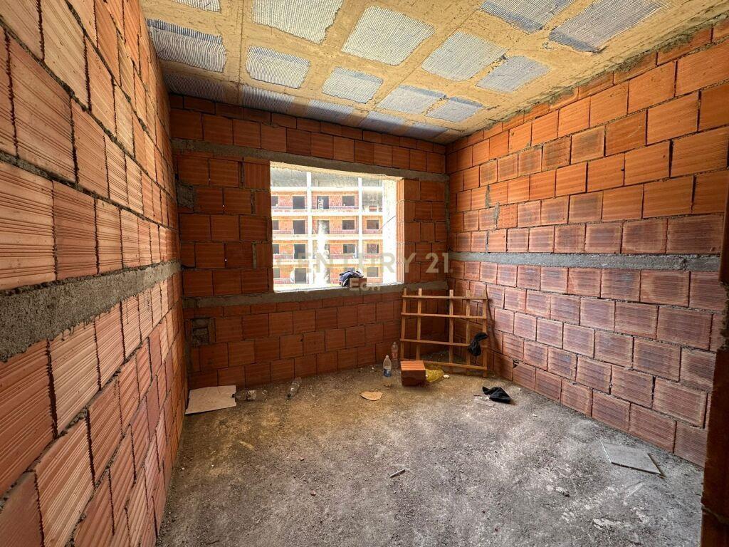 EKSKLUZIVE! APART 1+1 GOLEM PAGESE ME KESTE