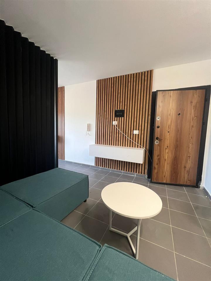 Shitet apartament 1+1 te shkembi Kavajes