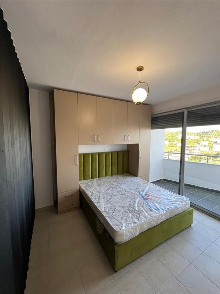 Shitet apartament 1+1 te shkembi Kavajes