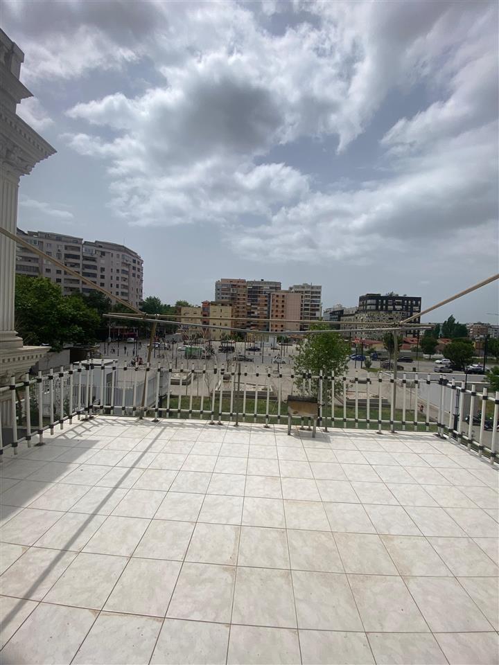 QERA, APARTAMENT 1+1, BULEVARDI I RI, TIRANE. TT 925