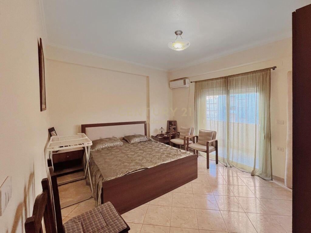 Shitet Apartament 2+1 Rruga Transballkanike Vlore