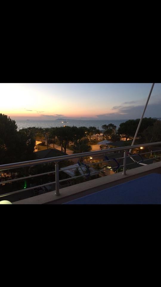 Dhomë plazhi me pamje nga deti / Bellavista Qerret