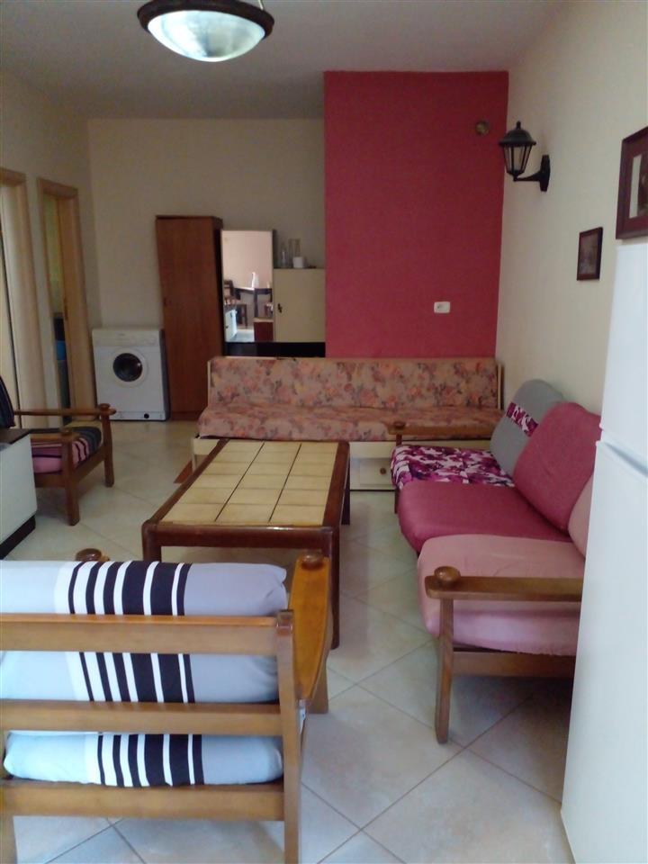 Apartament plazhi me qera