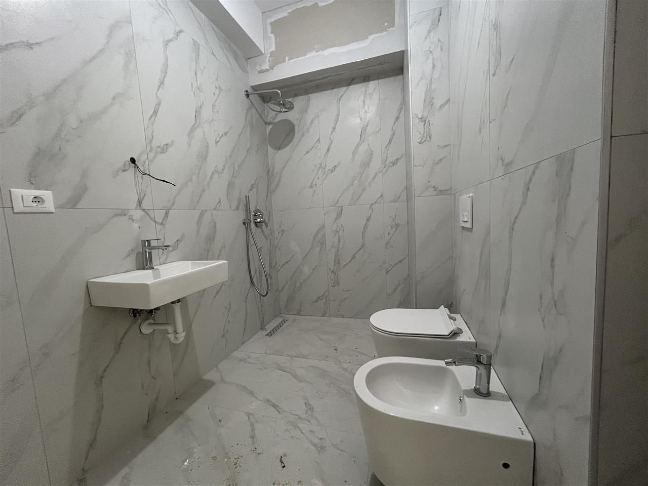 Shitet, Apartament 2+1+2, 89 m2, Ali Demi