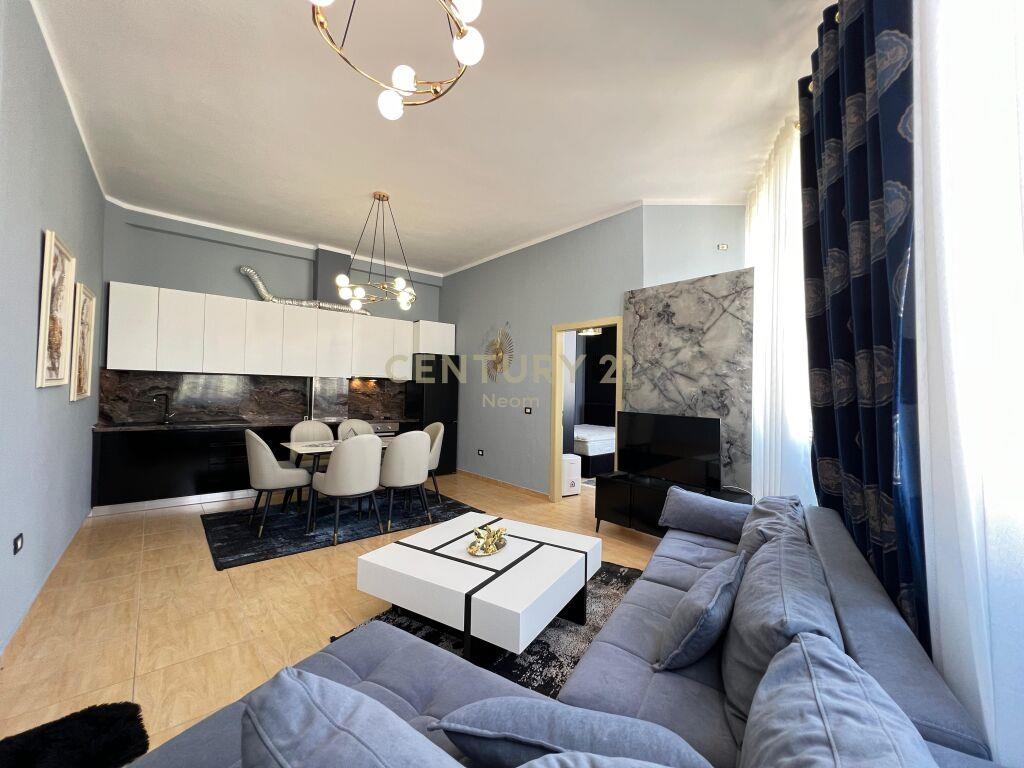 QIRA, APARTAMENT MODERN 1+1 me POST PARKIMI‼️