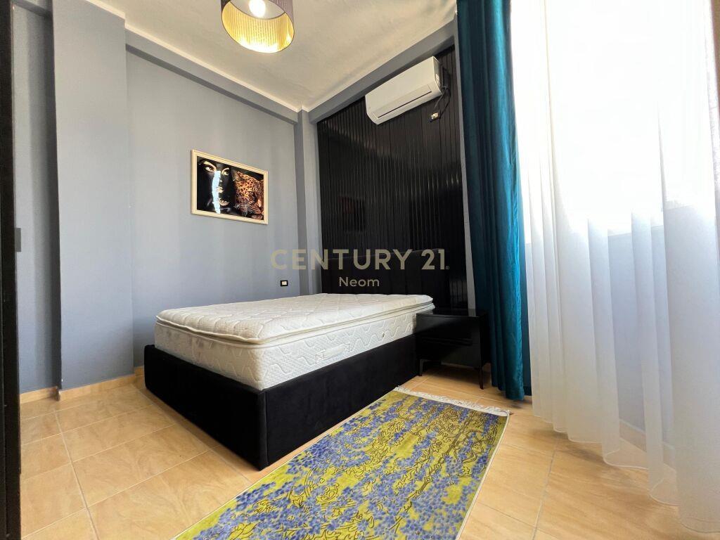 QIRA, APARTAMENT MODERN 1+1 me POST PARKIMI‼️