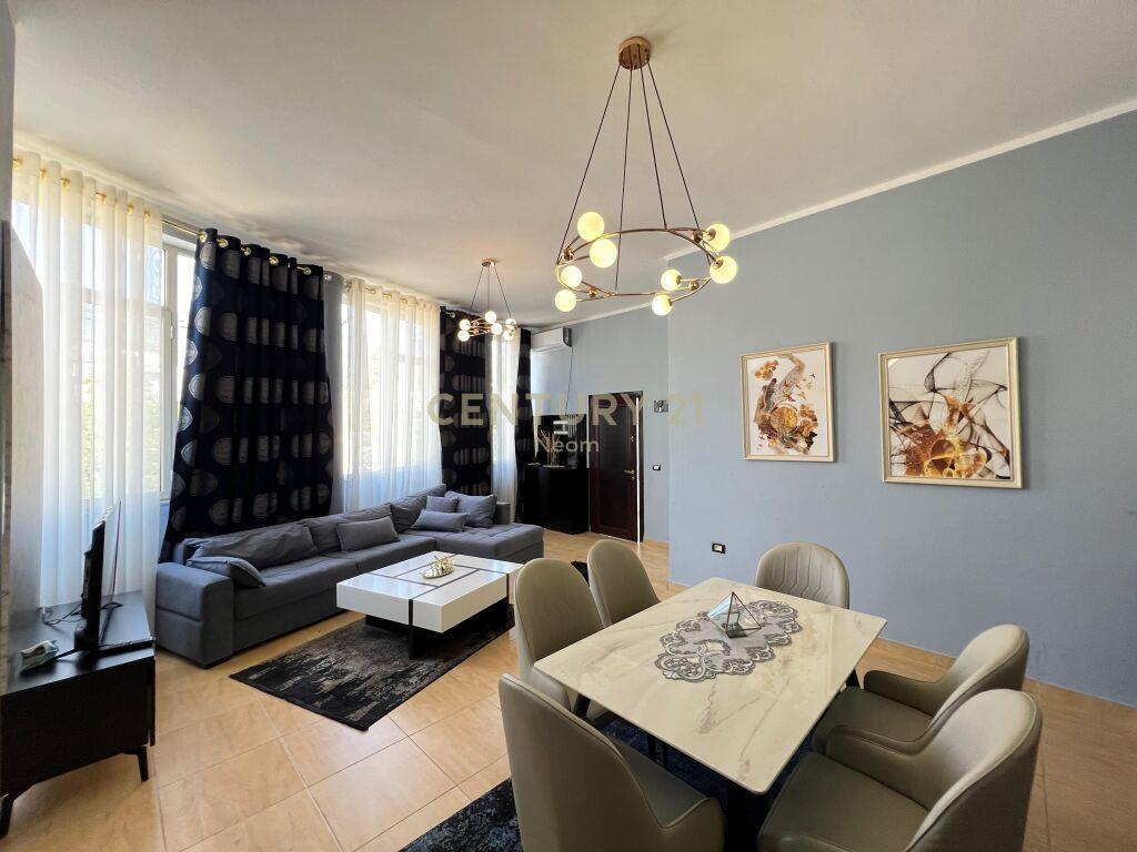 QIRA, APARTAMENT MODERN 1+1 me POST PARKIMI‼️