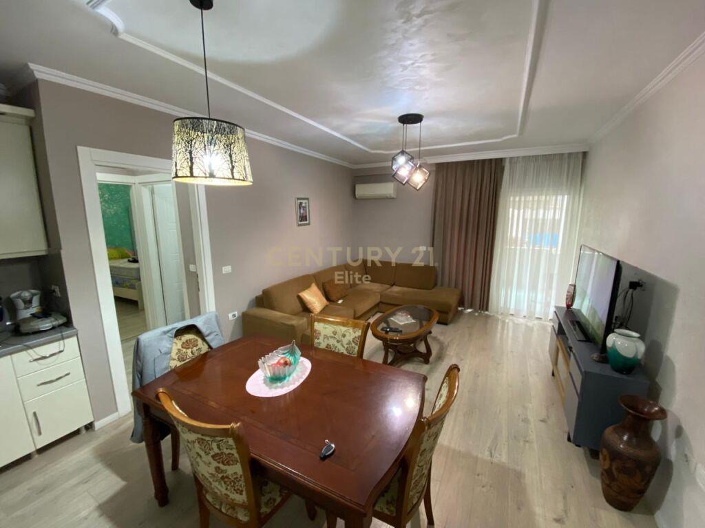 Shitet 2+1+2 Apartament – Yzberisht, Tirane