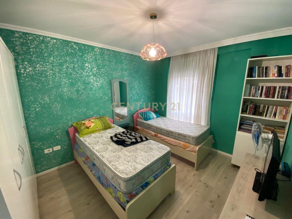 Shitet 2+1+2 Apartament – Yzberisht, Tirane