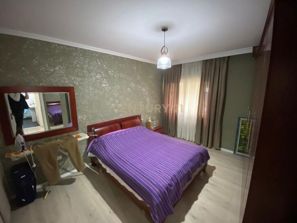 Shitet 2+1+2 Apartament – Yzberisht, Tirane