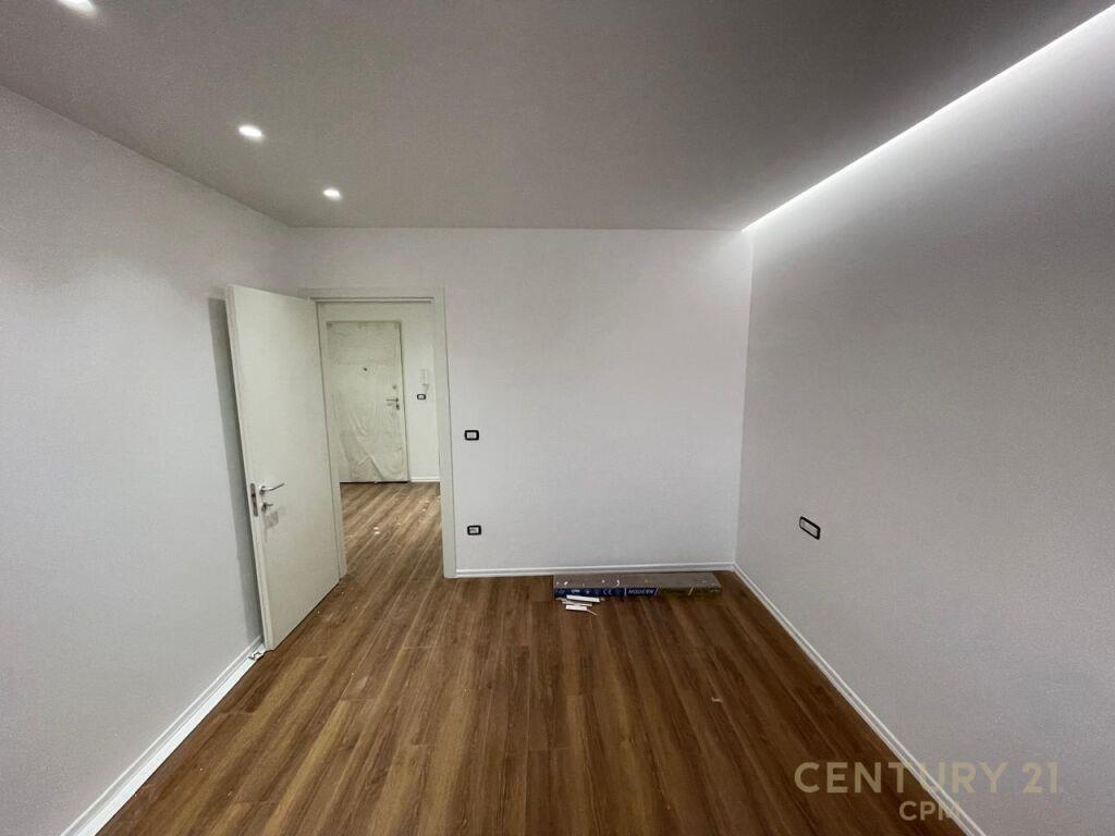 Shitet Apartament 1+1 – Ali Dem, Tirane