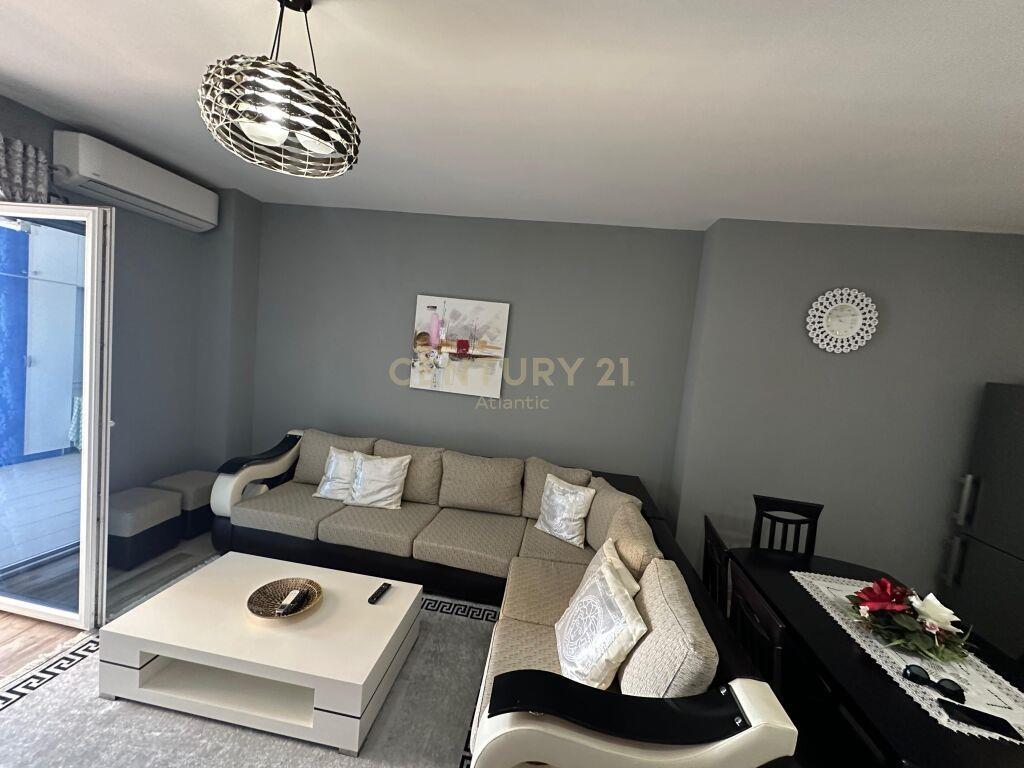 SHESIM APARTAMENT 2+1 VIJA E PARE ME DETIN TEK RROTA E KUQE