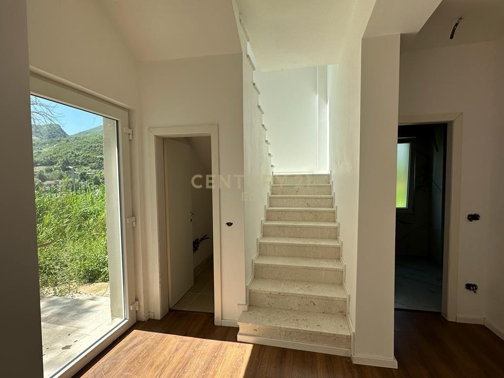 SHITET VILE 2 KATESHE NE BERZHITE TIRANE “GREEN GARDEN” RESI