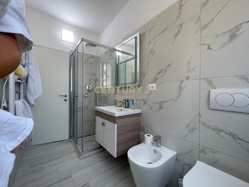 Qira Apartament 1+1 Rruga e Durresit 500 Euro