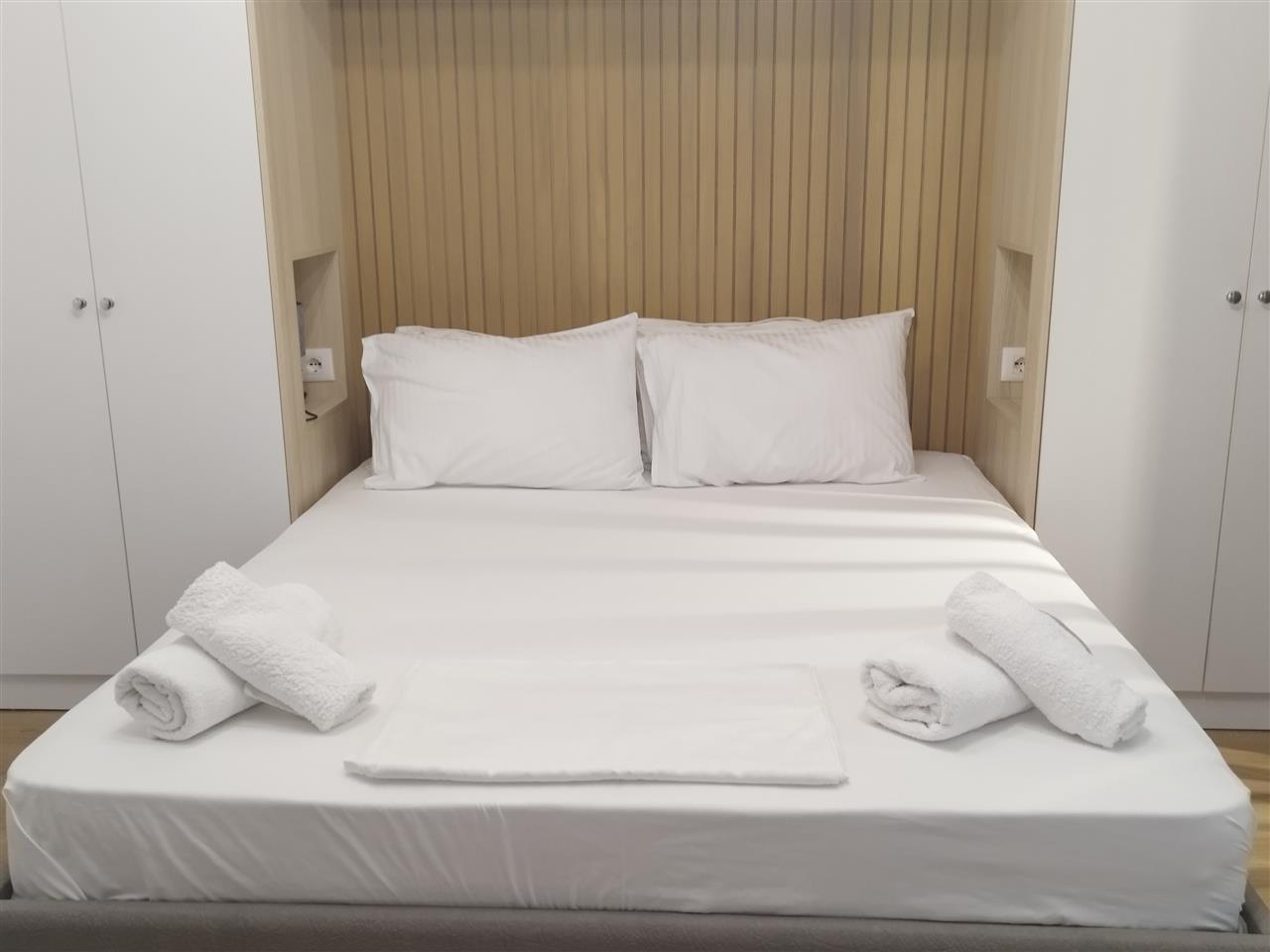 Jap me qira apartament ne Pogradec buzë liqenit