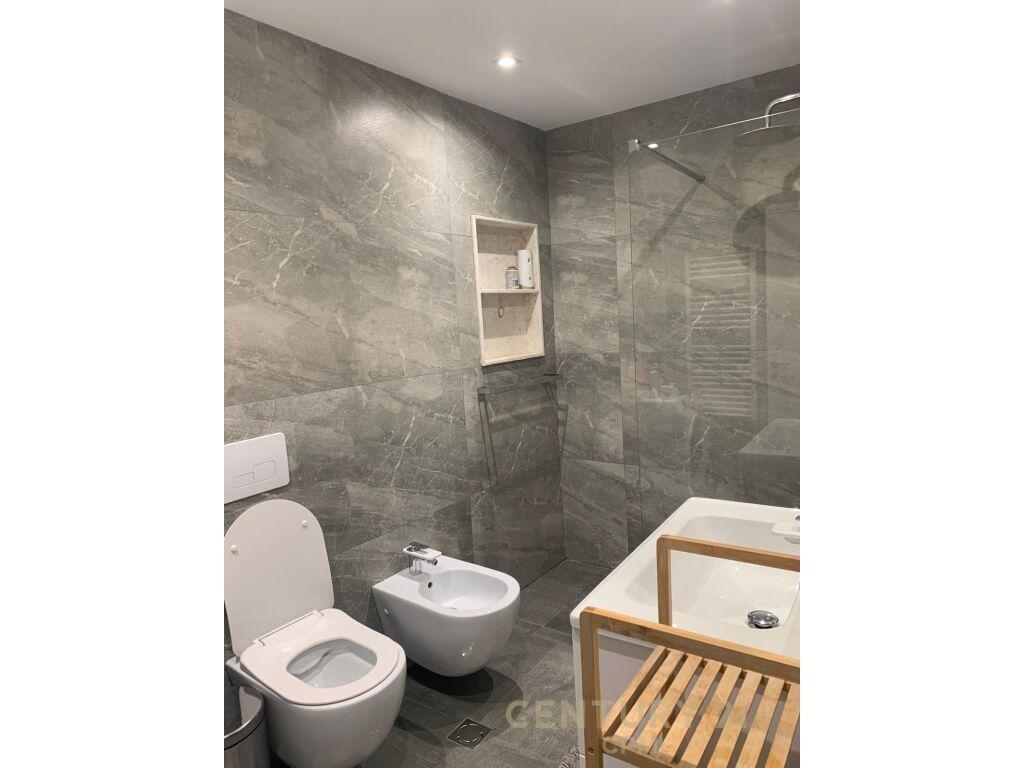 Apartament 2+1 me Qira ne Komune te Parisit!!