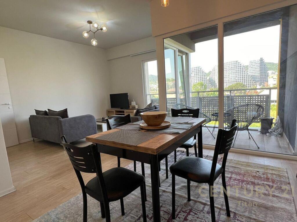 Apartament modern 2+1 me qera tek Rruga e Kosovareve
