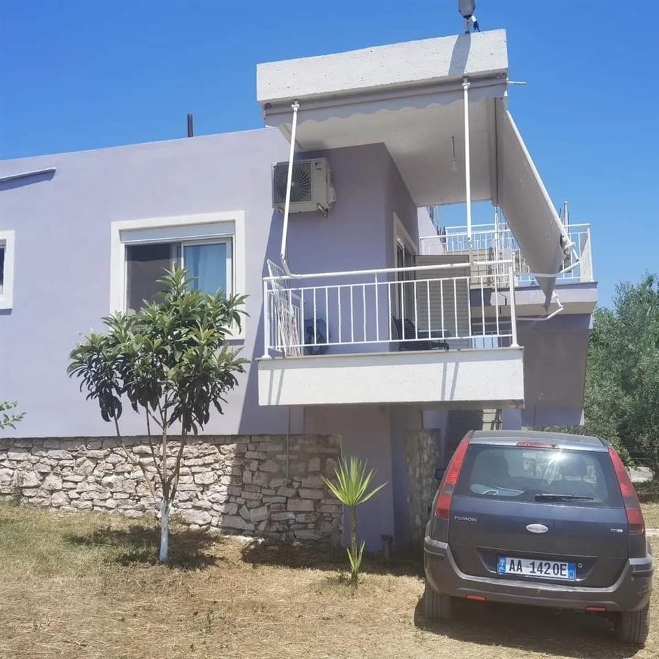 Jap Dhom Pushimi me Qera/Ditore te Plazhi Pasqyra Ksamil