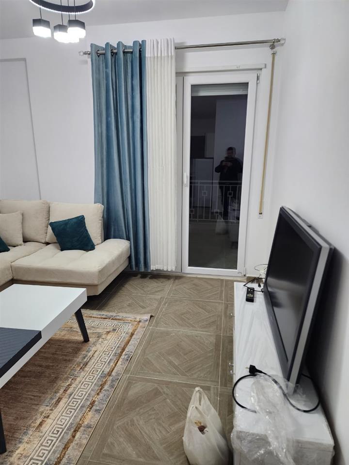 Jepet me Qera Apartament 2+1 te Residenca Platea Rruga Dalip