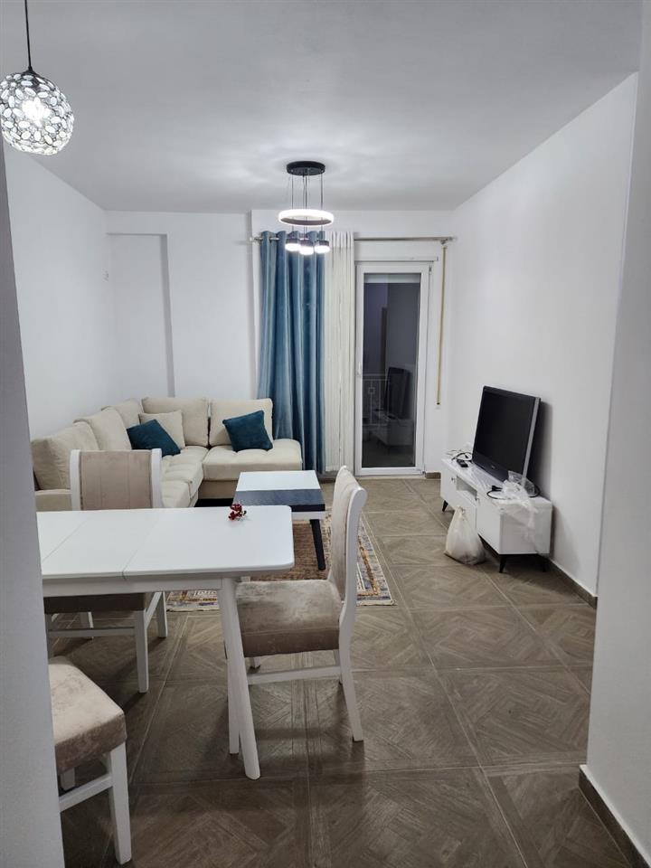Jepet me Qera Apartament 2+1 te Residenca Platea Rruga Dalip
