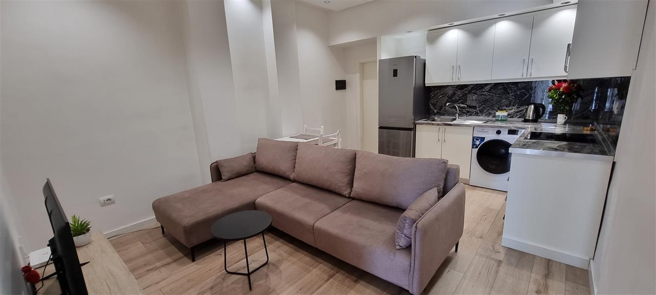 Apartament me qera ditore prane Qendres!