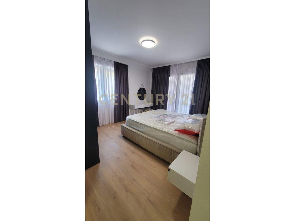 Qira, Apartament 2+1+Parkim prane Bllokut te Ambasadave!