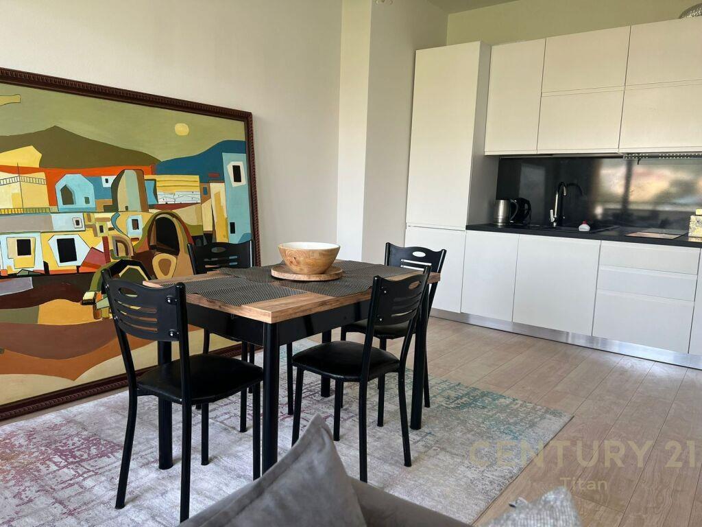 Apartament 2+1 Me Qera – Rruga e Kosovareve, Tiran