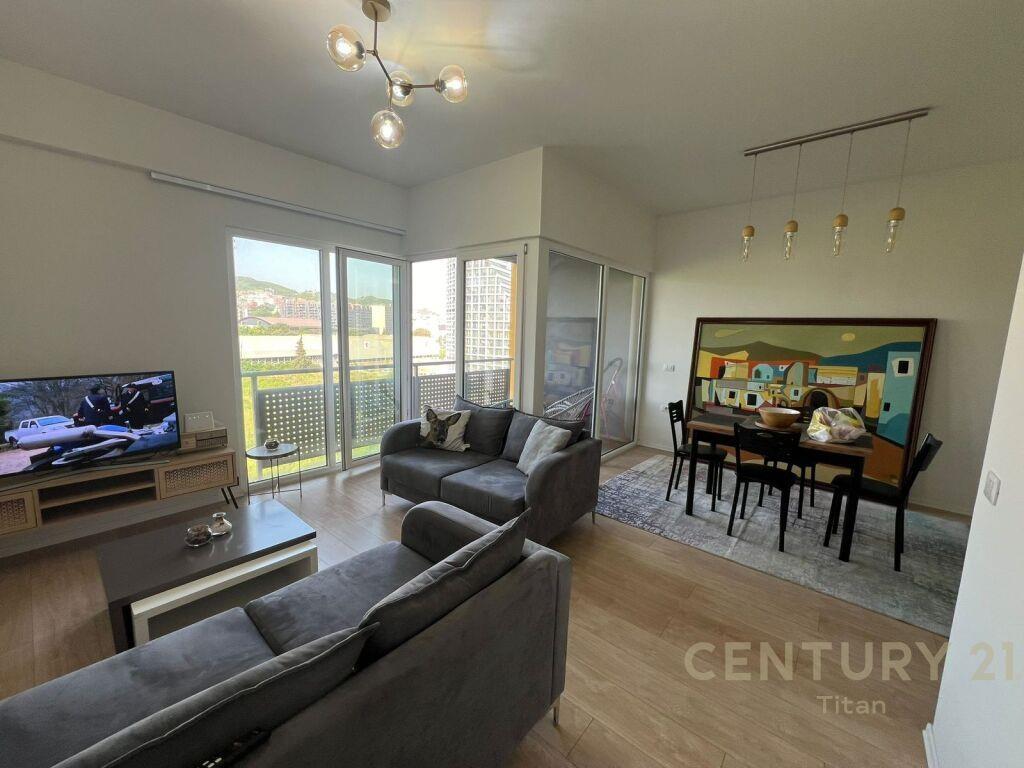 Apartament 2+1 Me Qera – Rruga e Kosovareve, Tiran