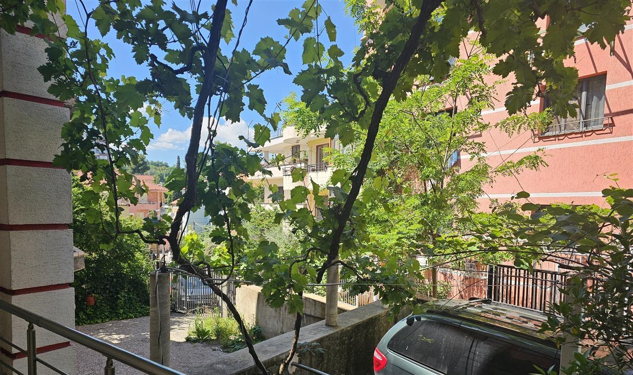 SHTEPI ME QERA DITORE OSE MUJORE QYTETI STUDENTI