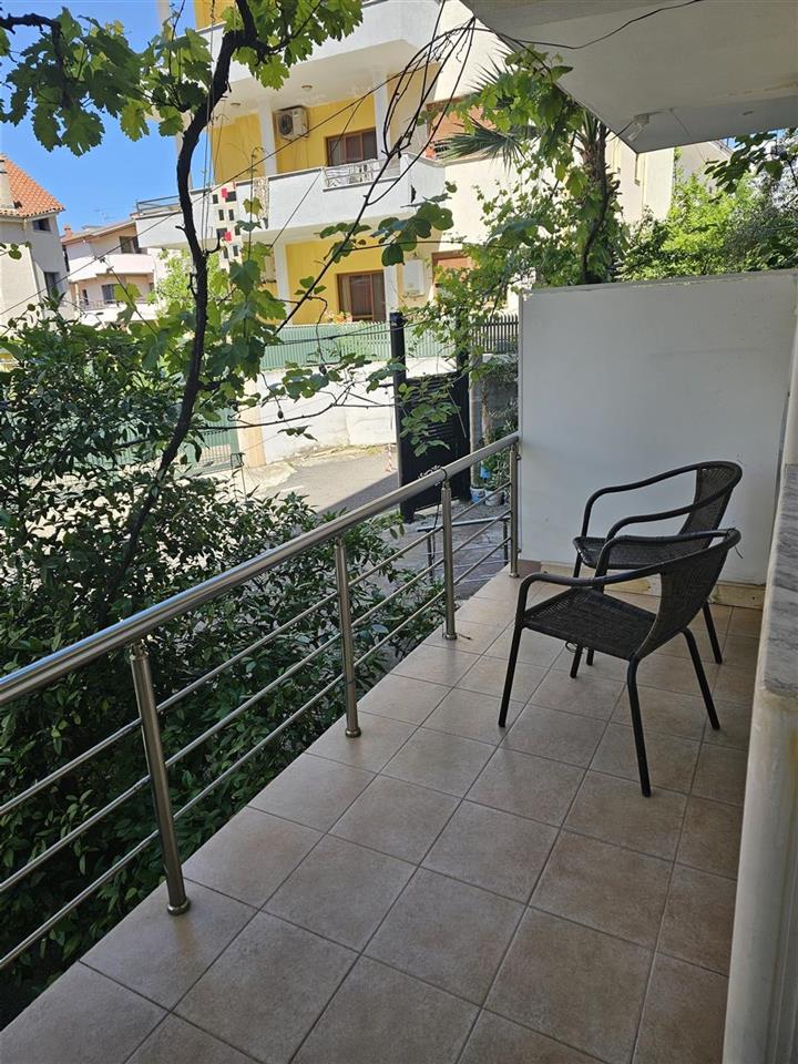 SHTEPI ME QERA DITORE OSE MUJORE QYTETI STUDENTI