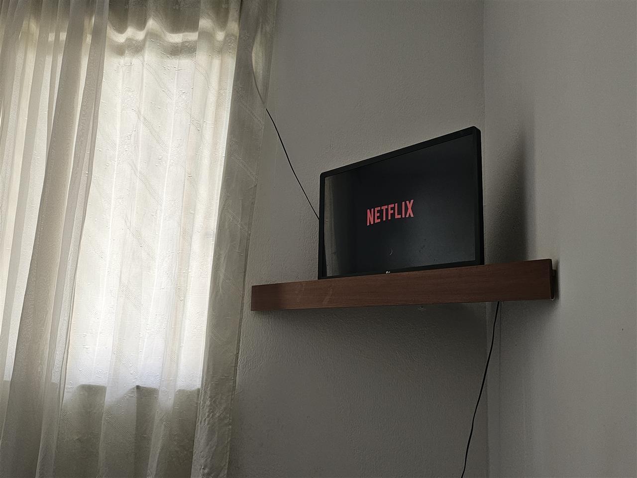 SHTEPI ME QERA DITORE OSE MUJORE QYTETI STUDENTI