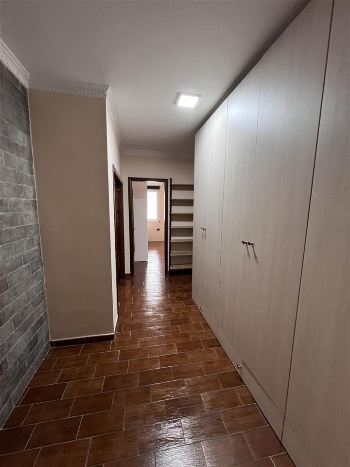 Apartament 1+1 i mobiluar prane Amerikan 3