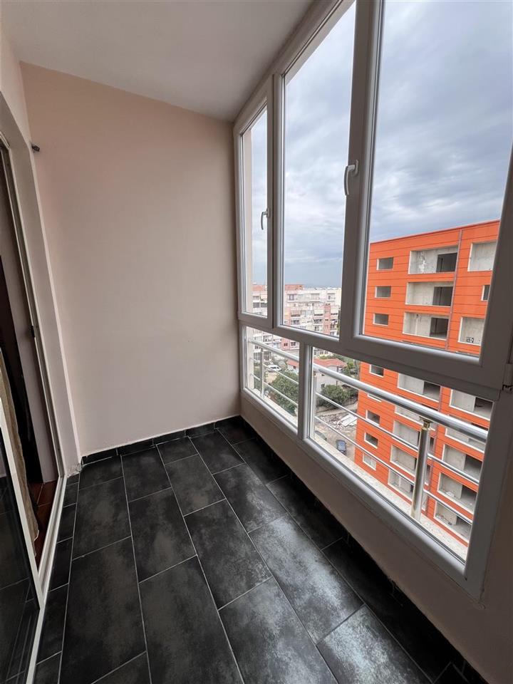 Apartament 1+1 i mobiluar prane Amerikan 3