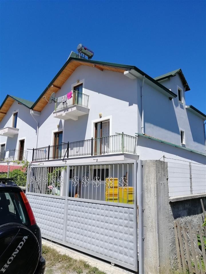 Shitet vilë Ersekë