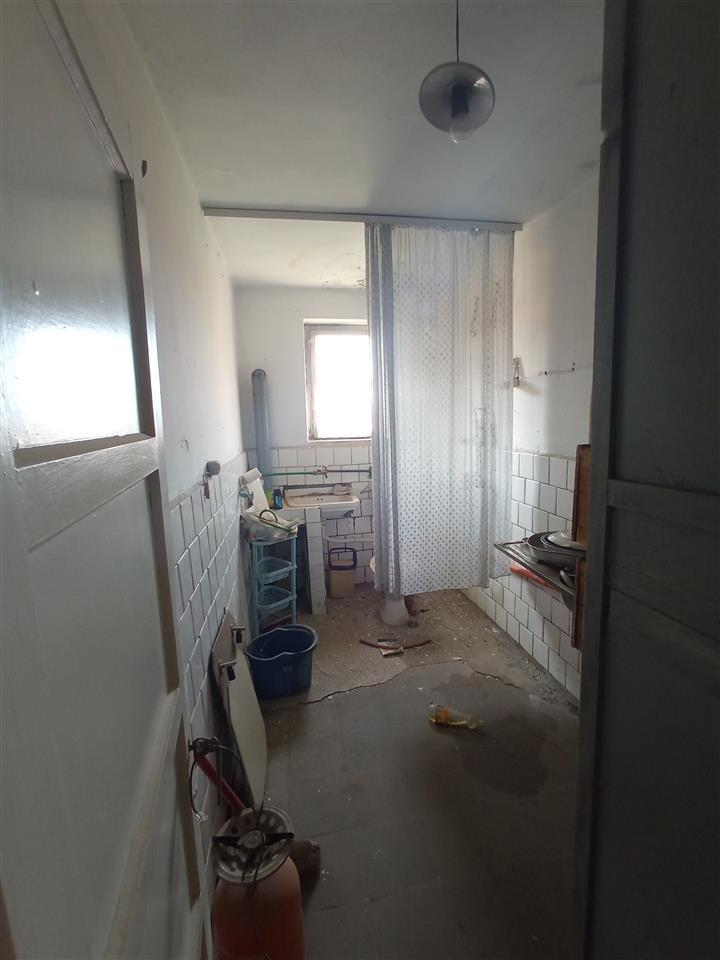 ❌ OKAZION ❌ Shitet Hyrje Pallati Te Zona E Spitalit