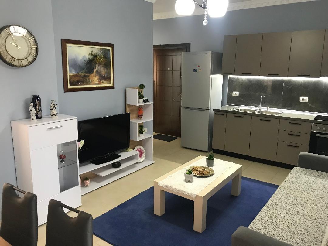 APARTAMENT ME QERA 1+1, KOMPLEKSI “VALA COMPANY” VLORE