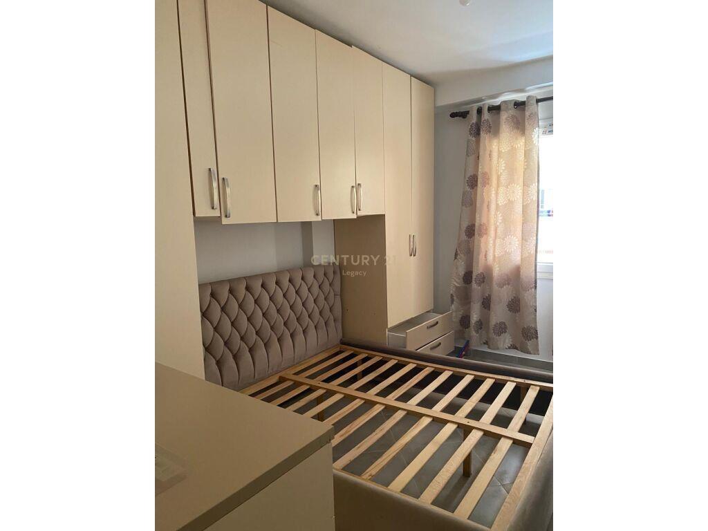 Aprtament 2+1 me Qira Rr. Bill Klinton