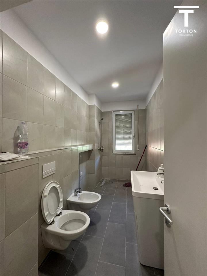 QERA, APARTAMENT 2+1+ AMBIENT BIZNESI, FRESKU, TIRANE. TT 10