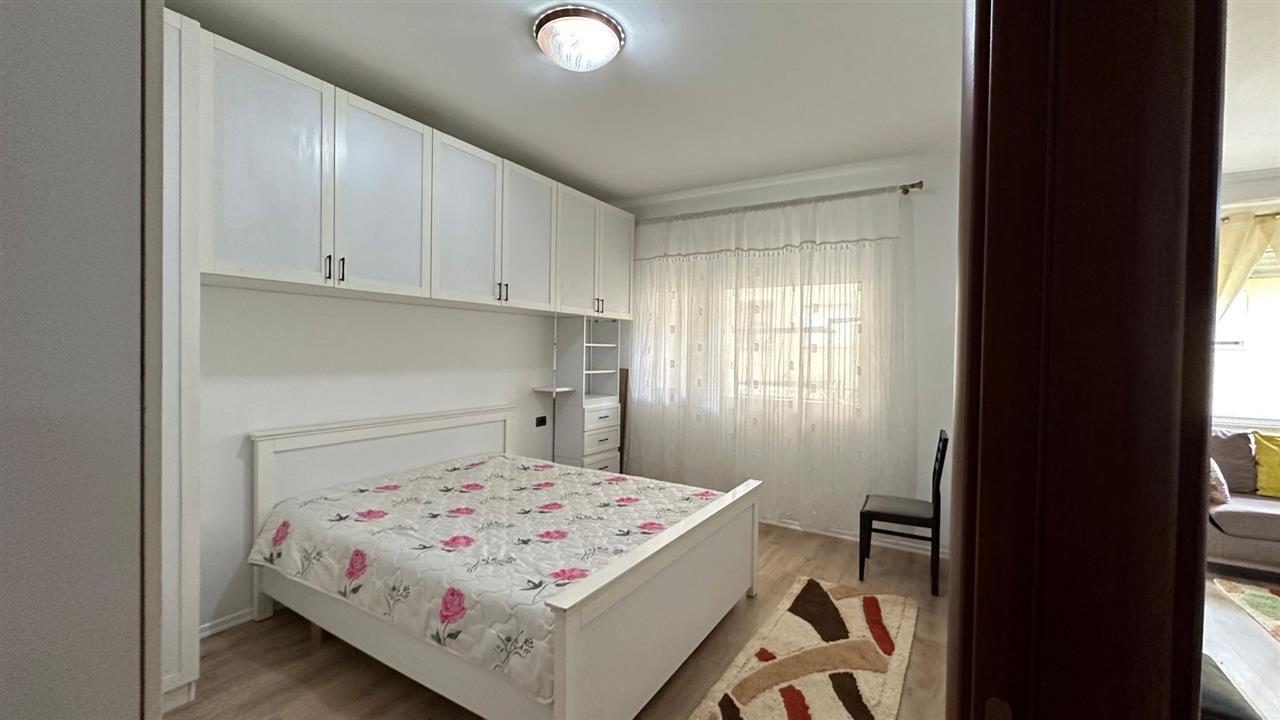 Apartament 1+1 Me Qera – Kodra e Diellit, Tirane