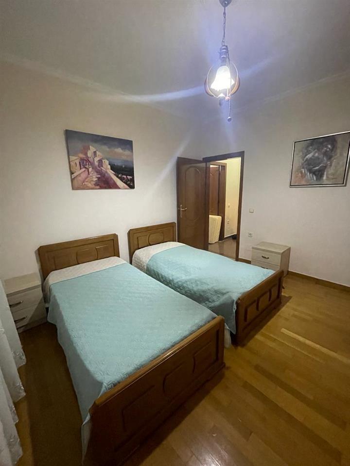 Jepet me qera apartament 1+1, Kinostudio