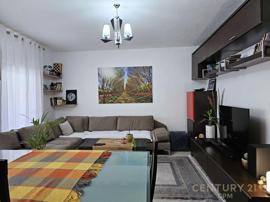 Qira Apartament 2+1+2 Liqeni i Thate Tirane 700€