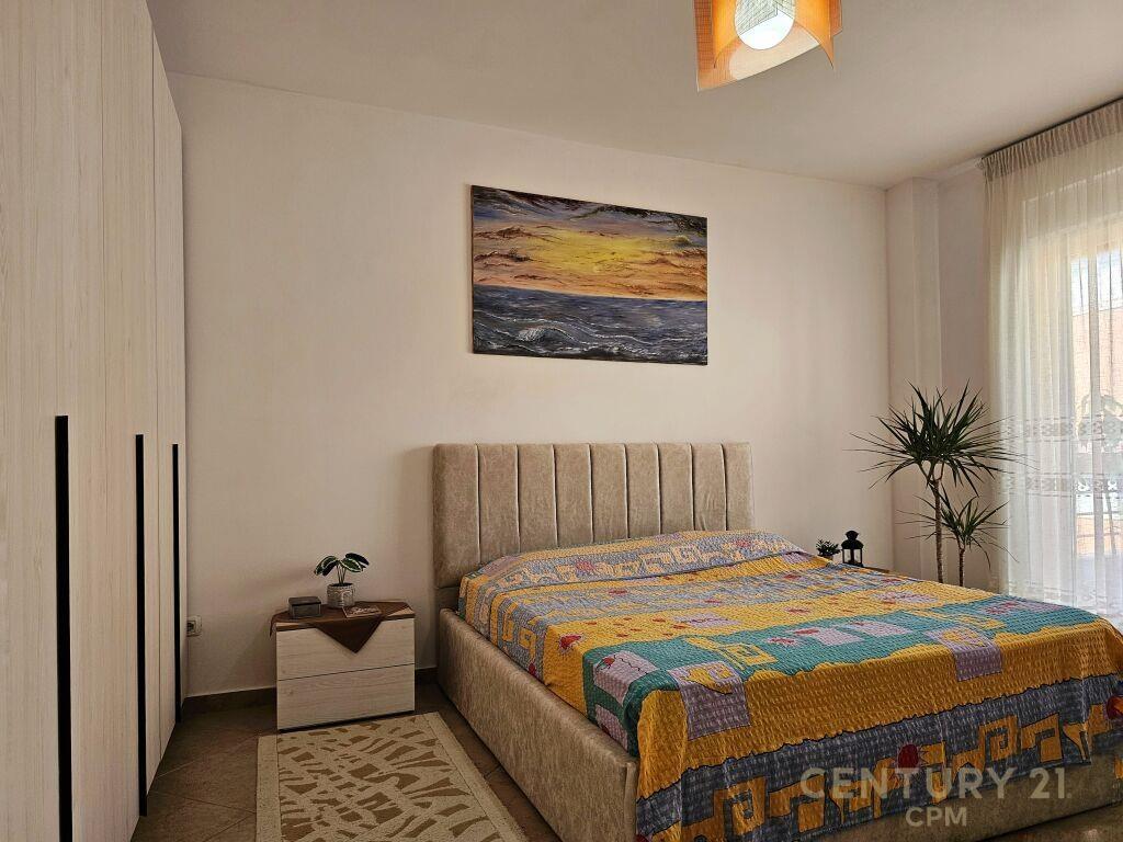 Qira Apartament 2+1+2 Liqeni i Thate Tirane 700€