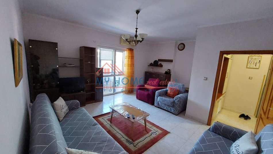 Apartament 1+1 Me Qira Zogu i zi Tirane