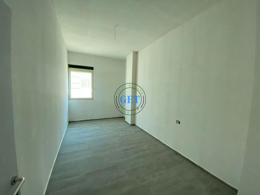 Shiten Dy Apartamente 3+1+2, Shkozet, Durres