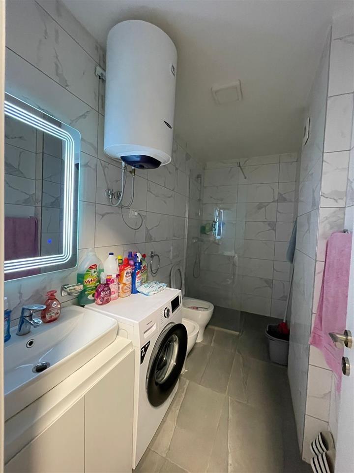 APARTAMENTI 1+1+POST PARKIMI PER SHITJE TEK FIOR DI BOSKO