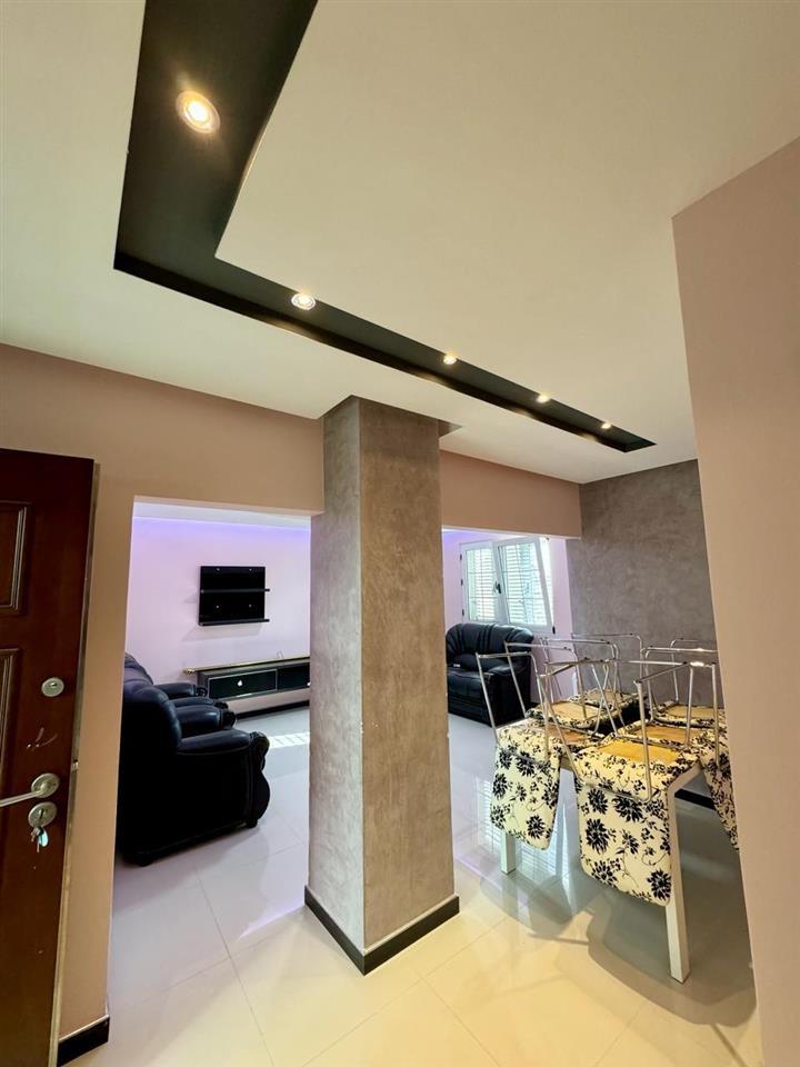 Kavaje,superapartament 1+1,afer tregut industrial.