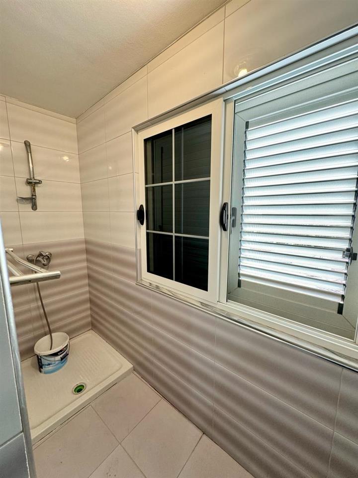 Kavaje,superapartament 1+1,afer tregut industrial.