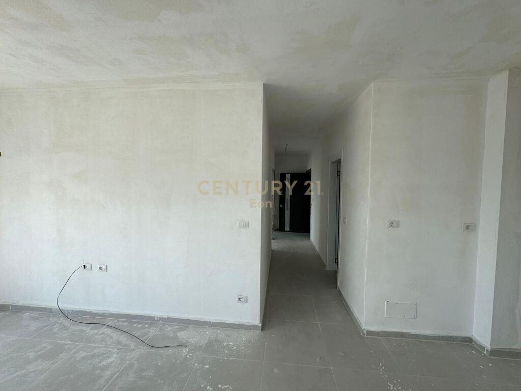 SHITET APARTAMENT NE GOLEM