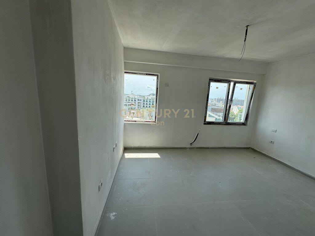 SHITET APARTAMENT NE GOLEM